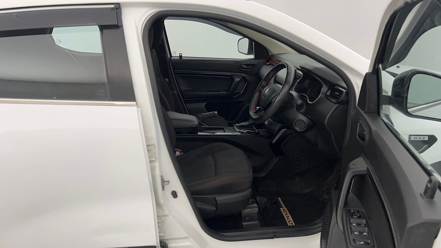 Used 2022 Renault Kiger RXZ Turbo CVT Petrol Automatic interior RIGHT SIDE FRONT DOOR CABIN VIEW