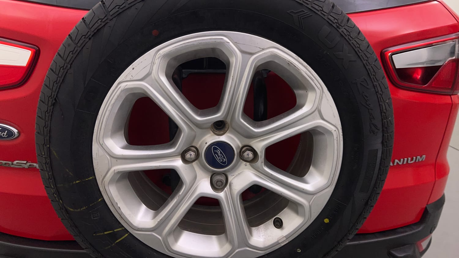 2018 Ford EcoSport Titanium + 1.5L Ti-VCT AT-40