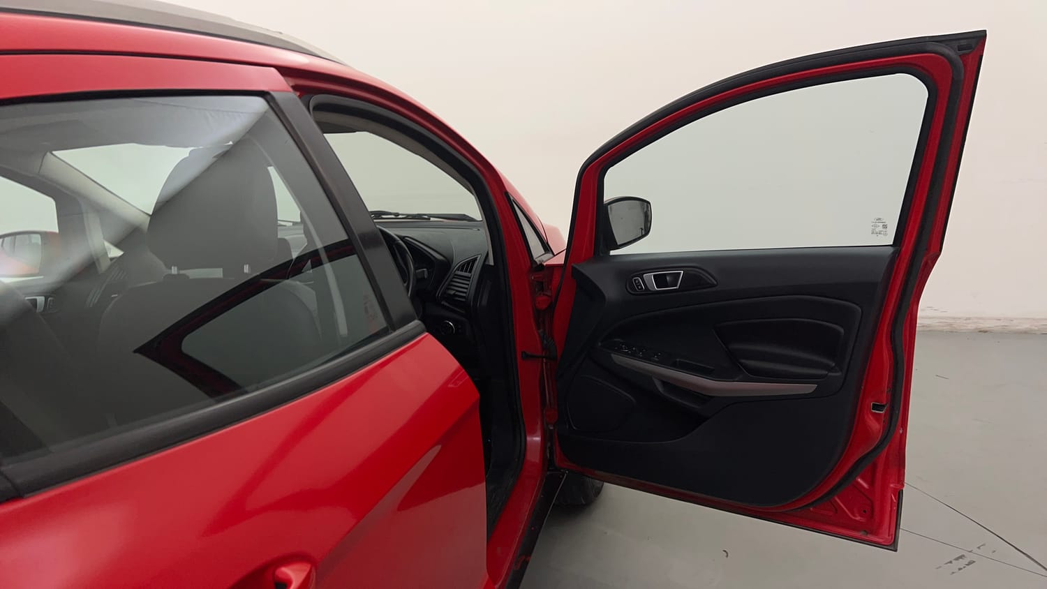 2018 Ford EcoSport Titanium + 1.5L Ti-VCT AT-19