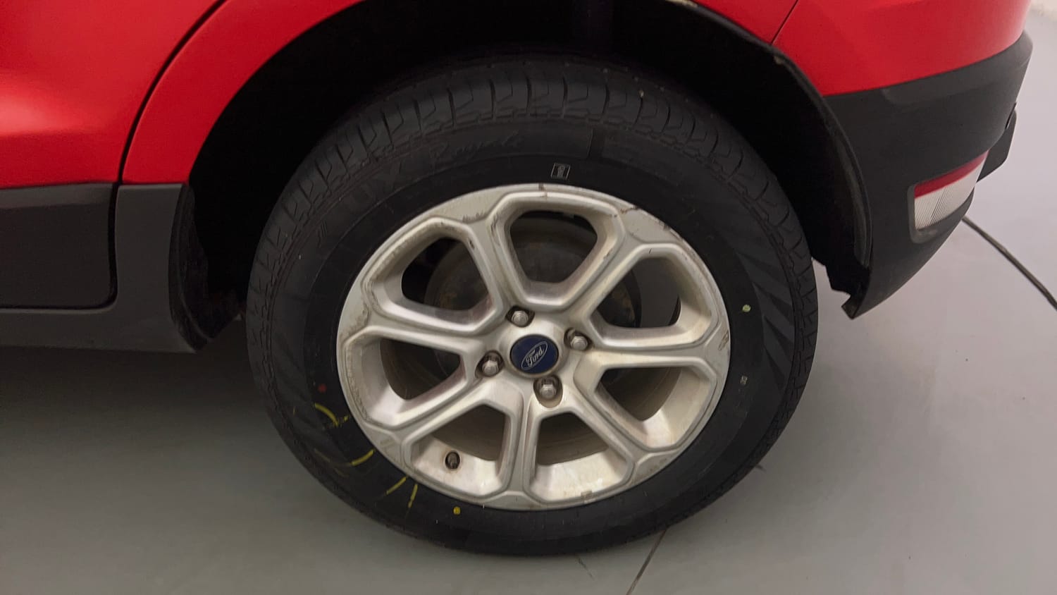 2018 Ford EcoSport Titanium + 1.5L Ti-VCT AT-35