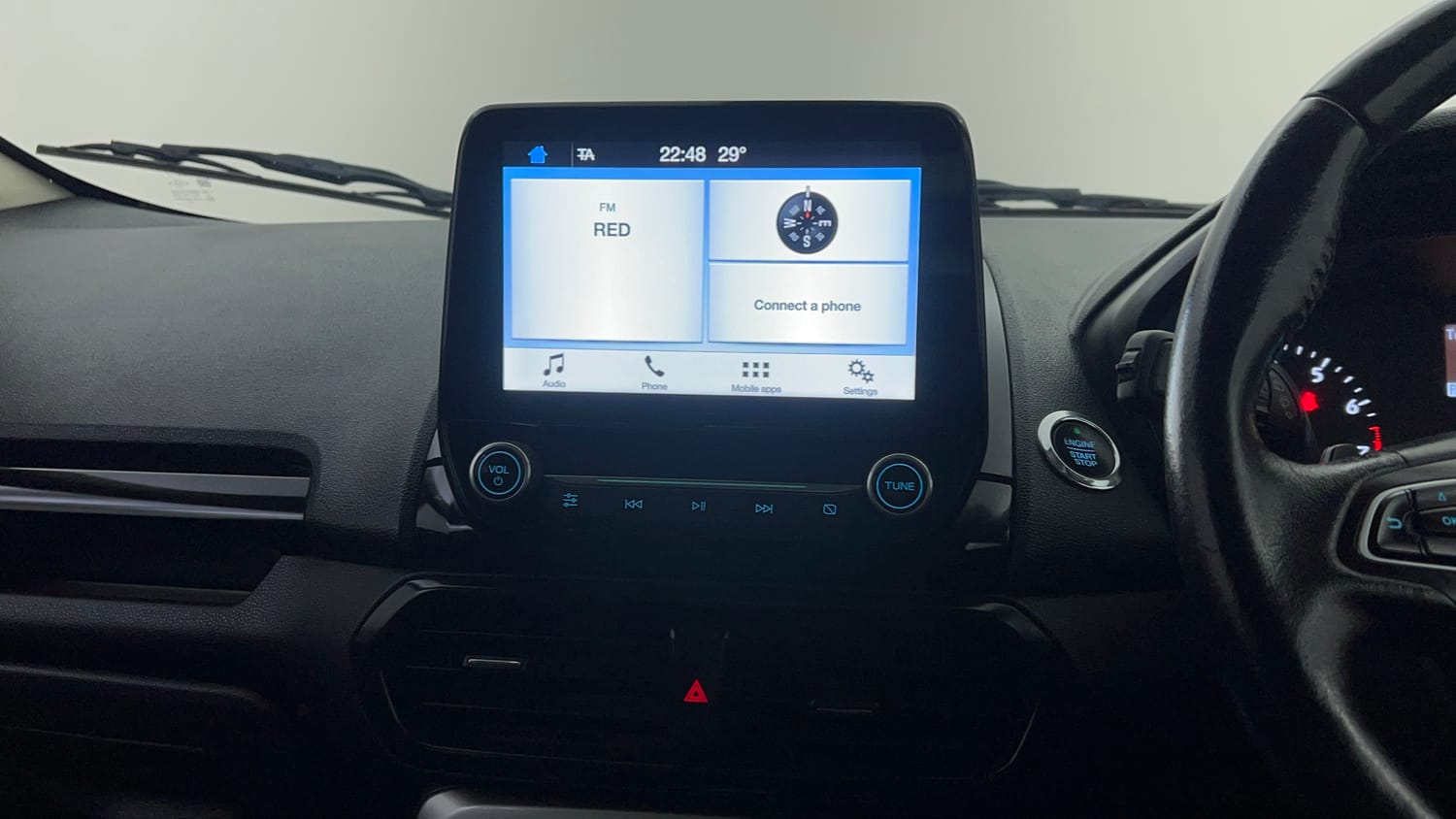 2018 Ford EcoSport Titanium + 1.5L Ti-VCT AT-43