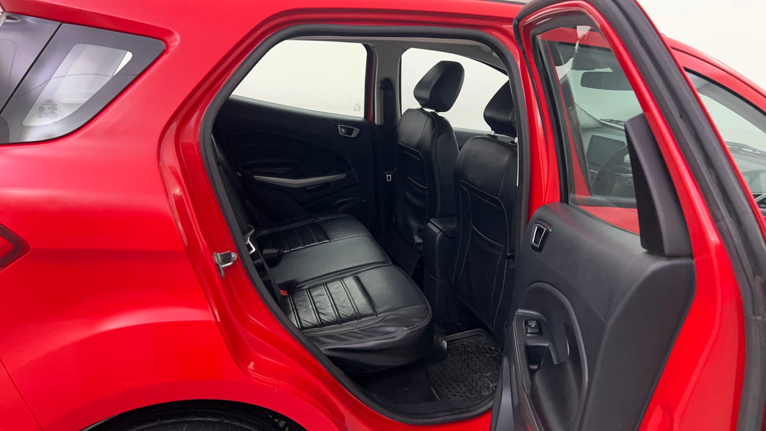 2018 Ford EcoSport Titanium + 1.5L Ti-VCT AT-18