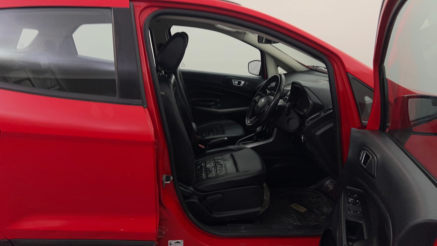 2018 Ford EcoSport Titanium + 1.5L Ti-VCT AT-17