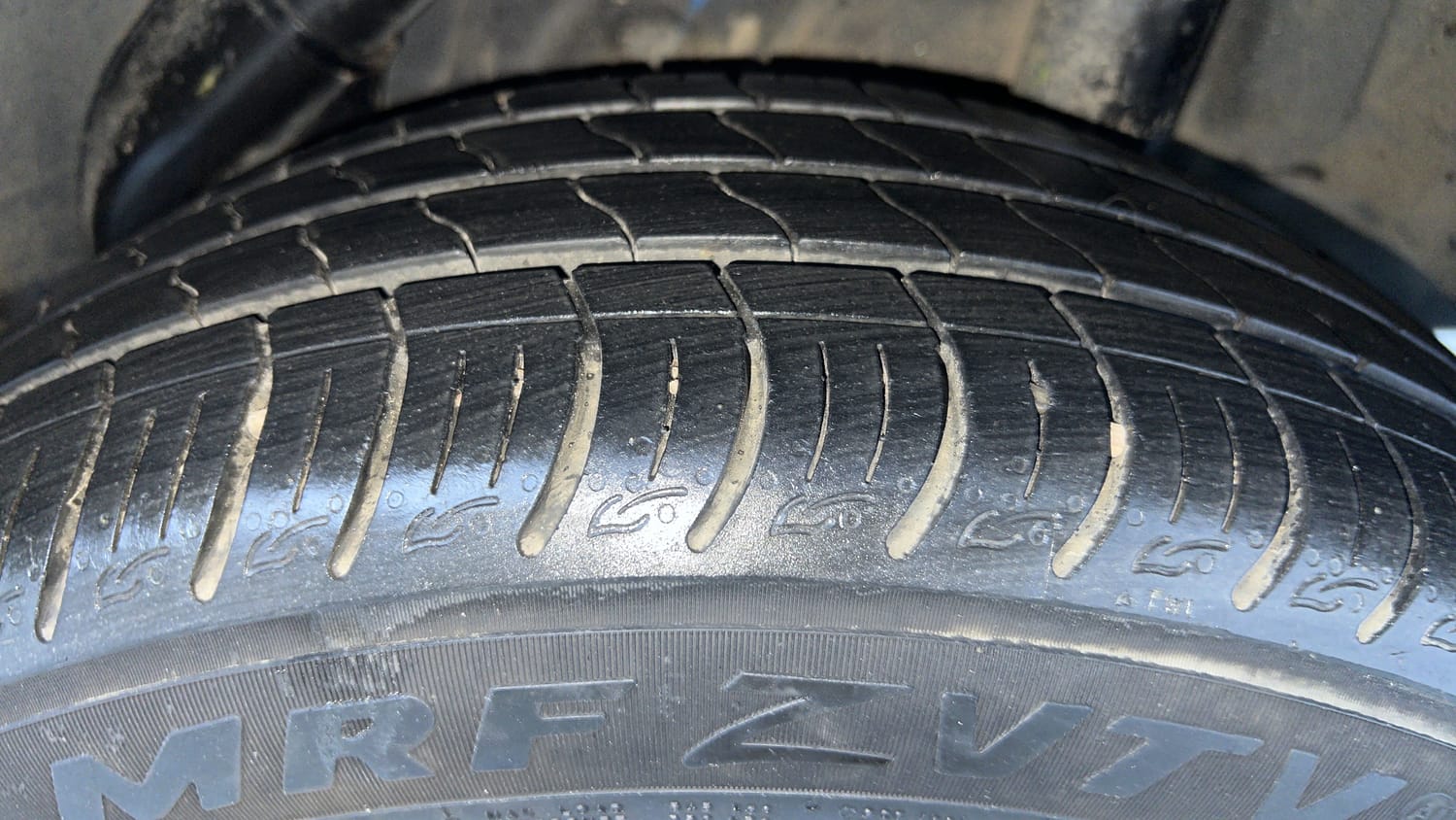 Used 2021 Hyundai Verna SX (O) 1.0 Turbo DCT Petrol Automatic tyres LEFT REAR TYRE TREAD VIEW