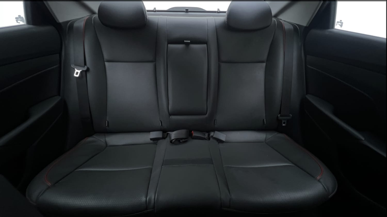 Used 2021 Hyundai Verna SX (O) 1.0 Turbo DCT Petrol Automatic interior REAR SEAT CONDITION VIEW