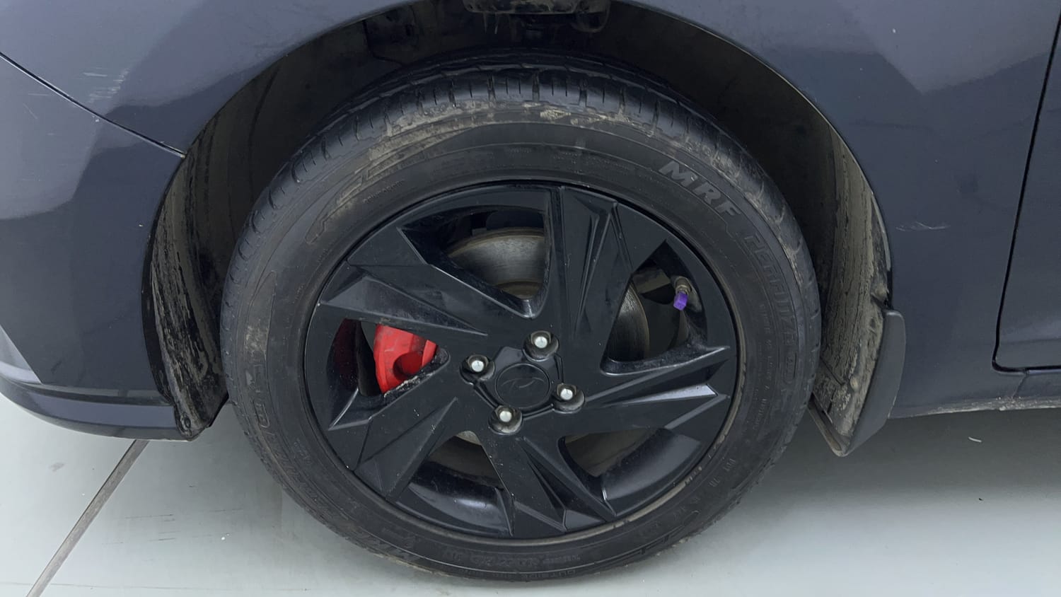 Used 2021 Hyundai Verna SX (O) 1.0 Turbo DCT Petrol Automatic tyres LEFT FRONT TYRE RIM VIEW