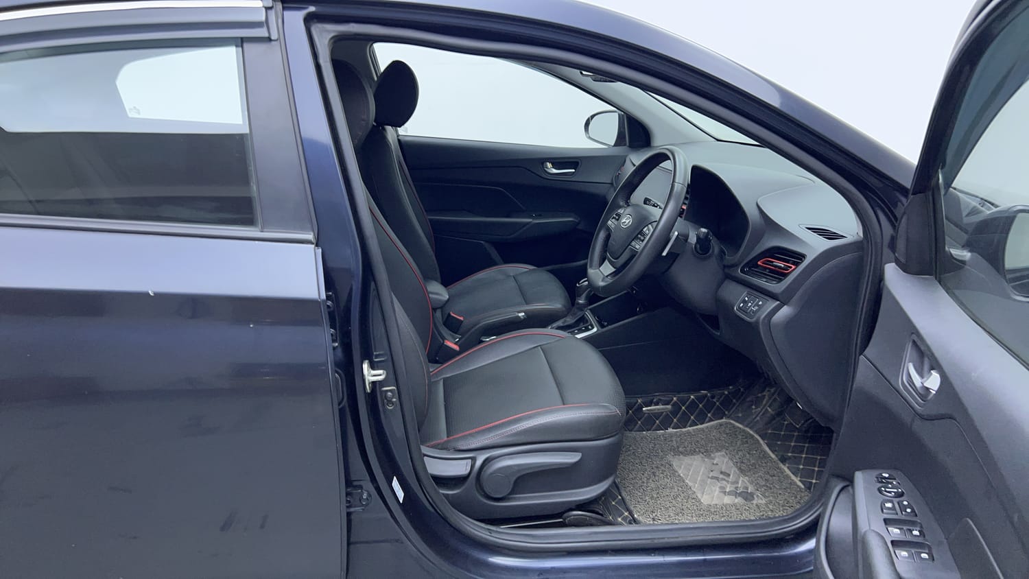 Used 2021 Hyundai Verna SX (O) 1.0 Turbo DCT Petrol Automatic interior RIGHT SIDE FRONT DOOR CABIN VIEW