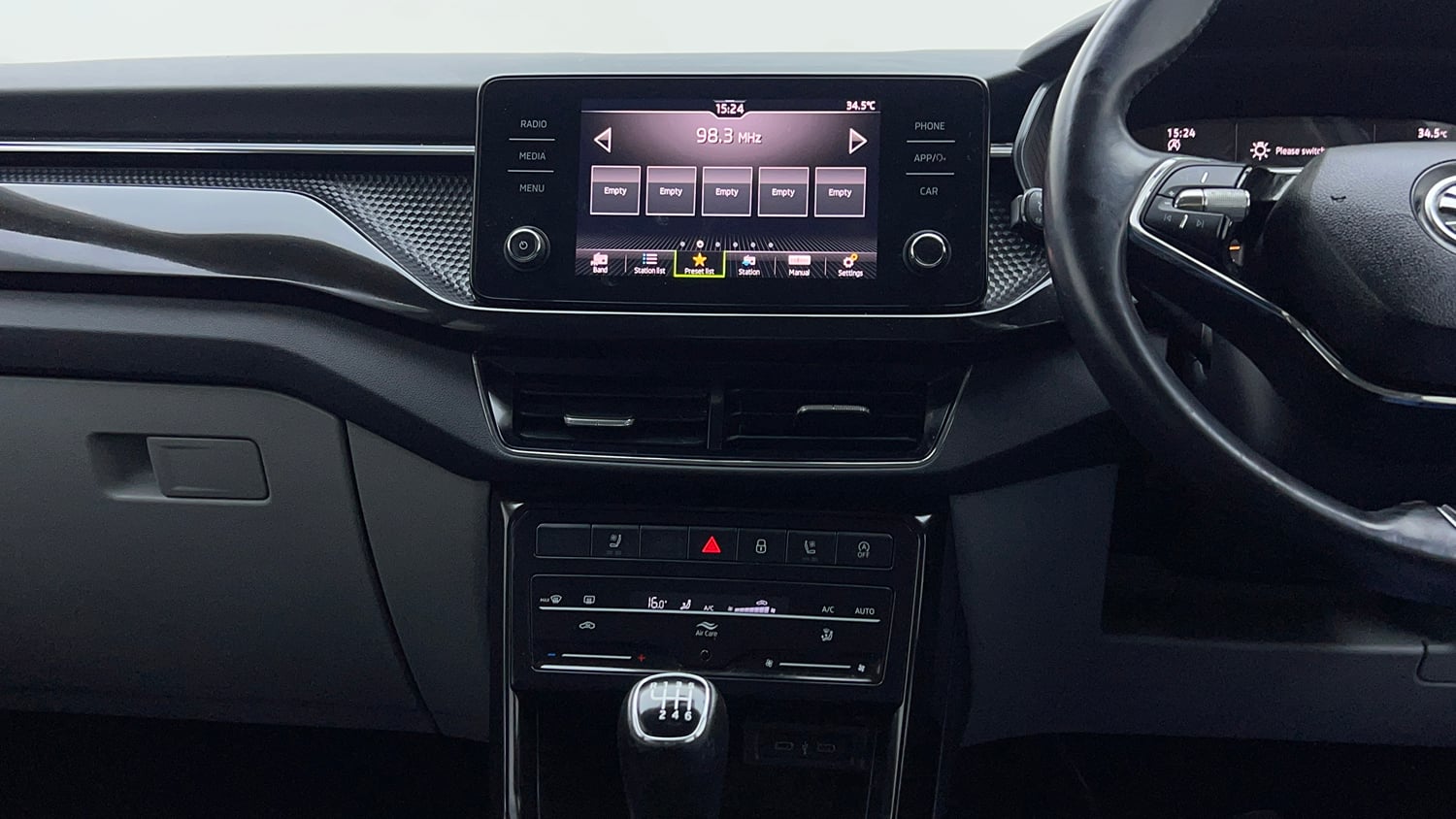 Used 2022 Skoda Kushaq Style 1.5L TSI MT Petrol Manual interior MUSIC SYSTEM & AC CONTROL VIEW