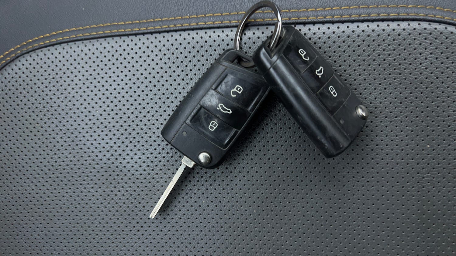 Used 2022 Skoda Kushaq Style 1.5L TSI MT Petrol Manual extra CAR KEY VIEW