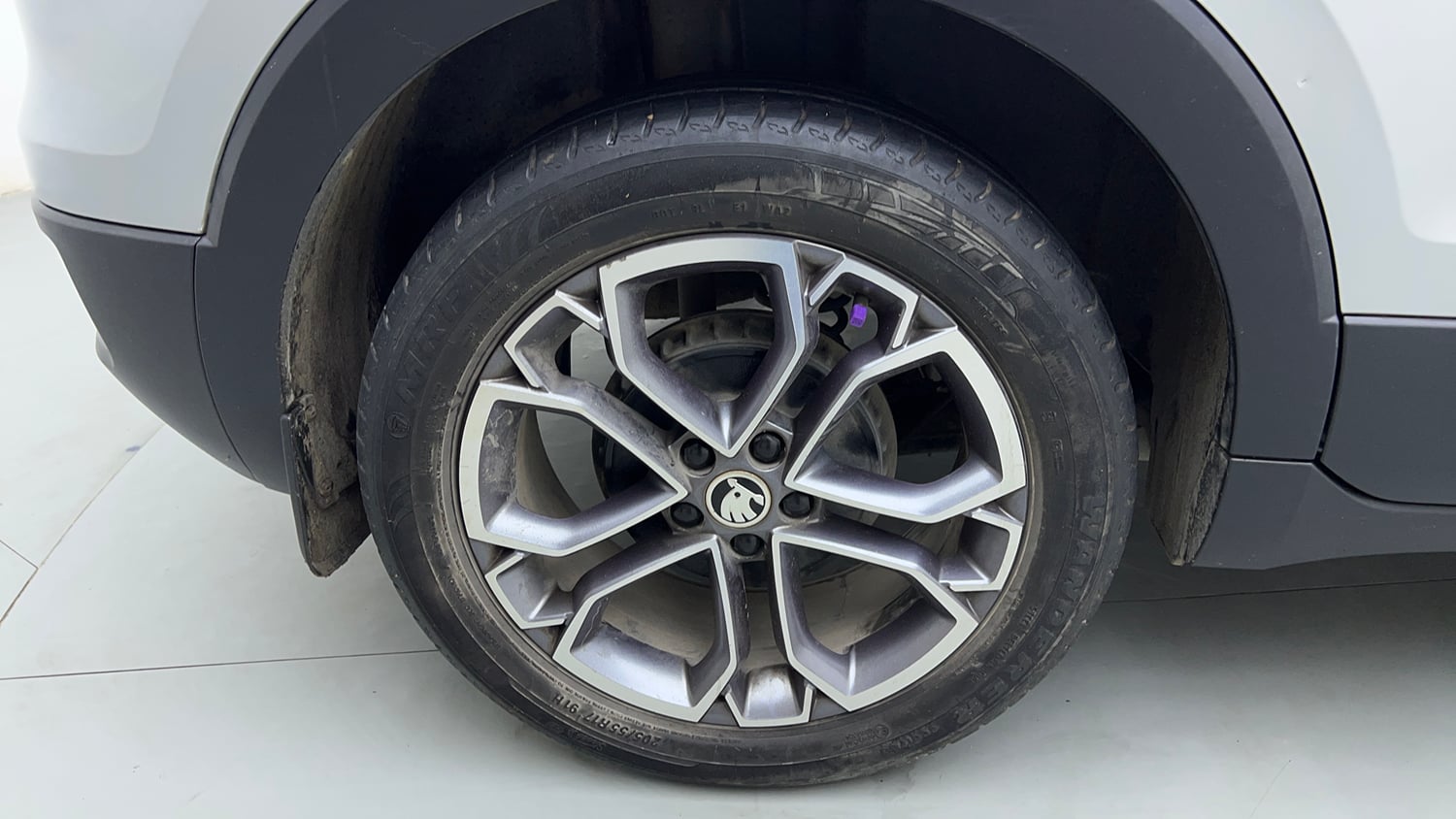Used 2022 Skoda Kushaq Style 1.5L TSI MT Petrol Manual tyres RIGHT REAR TYRE RIM VIEW