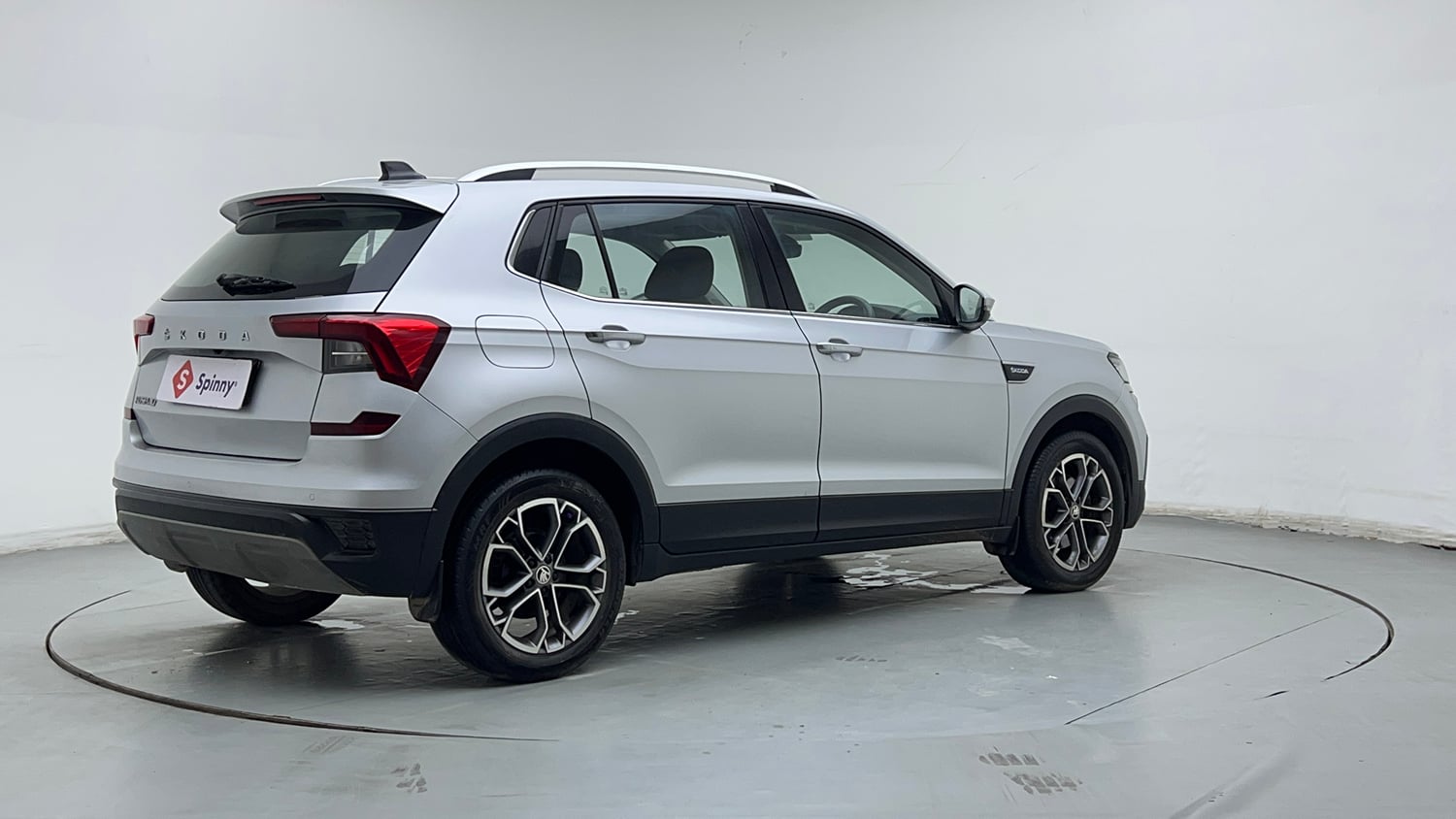 Used 2022 Skoda Kushaq Style 1.5L TSI MT Petrol Manual exterior RIGHT REAR CORNER VIEW