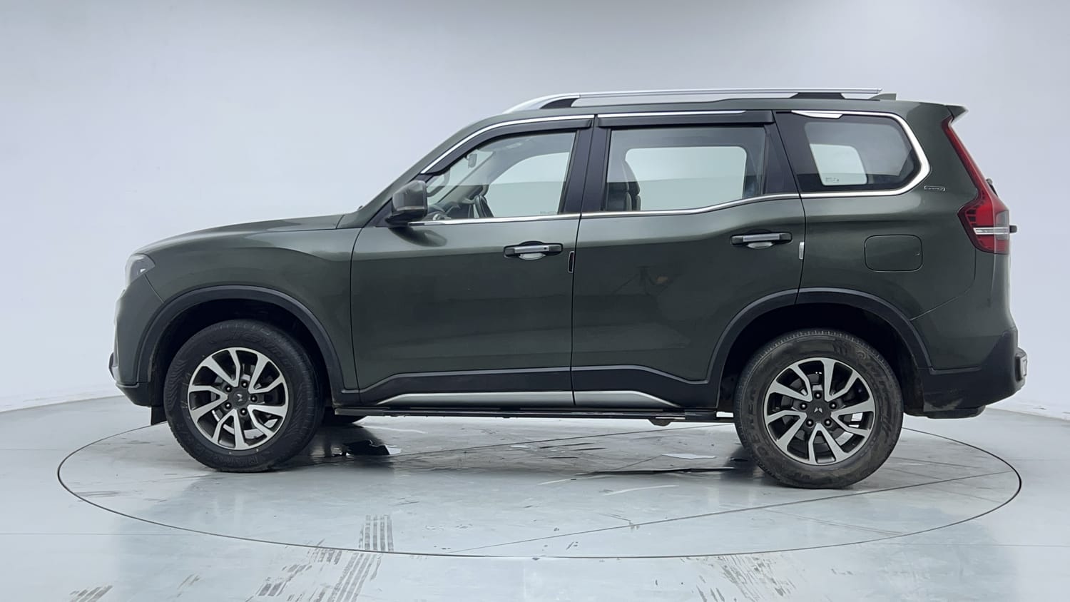 2022 Mahindra Scorpio N Z8 L Diesel AT 2WD 6 STR-1