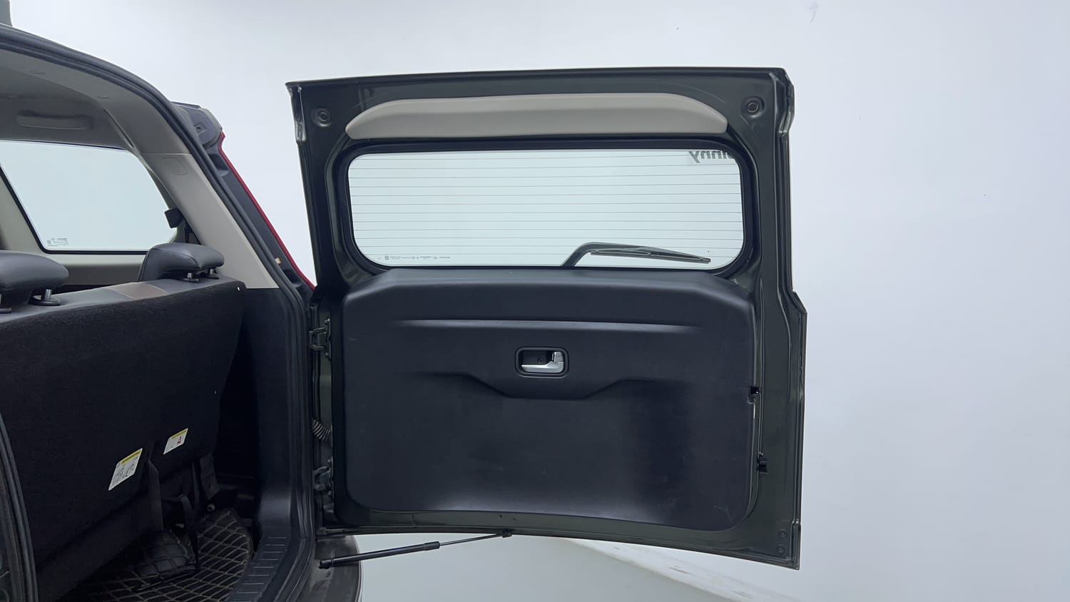 2022 Mahindra Scorpio N Z8 L Diesel AT 2WD 6 STR-25