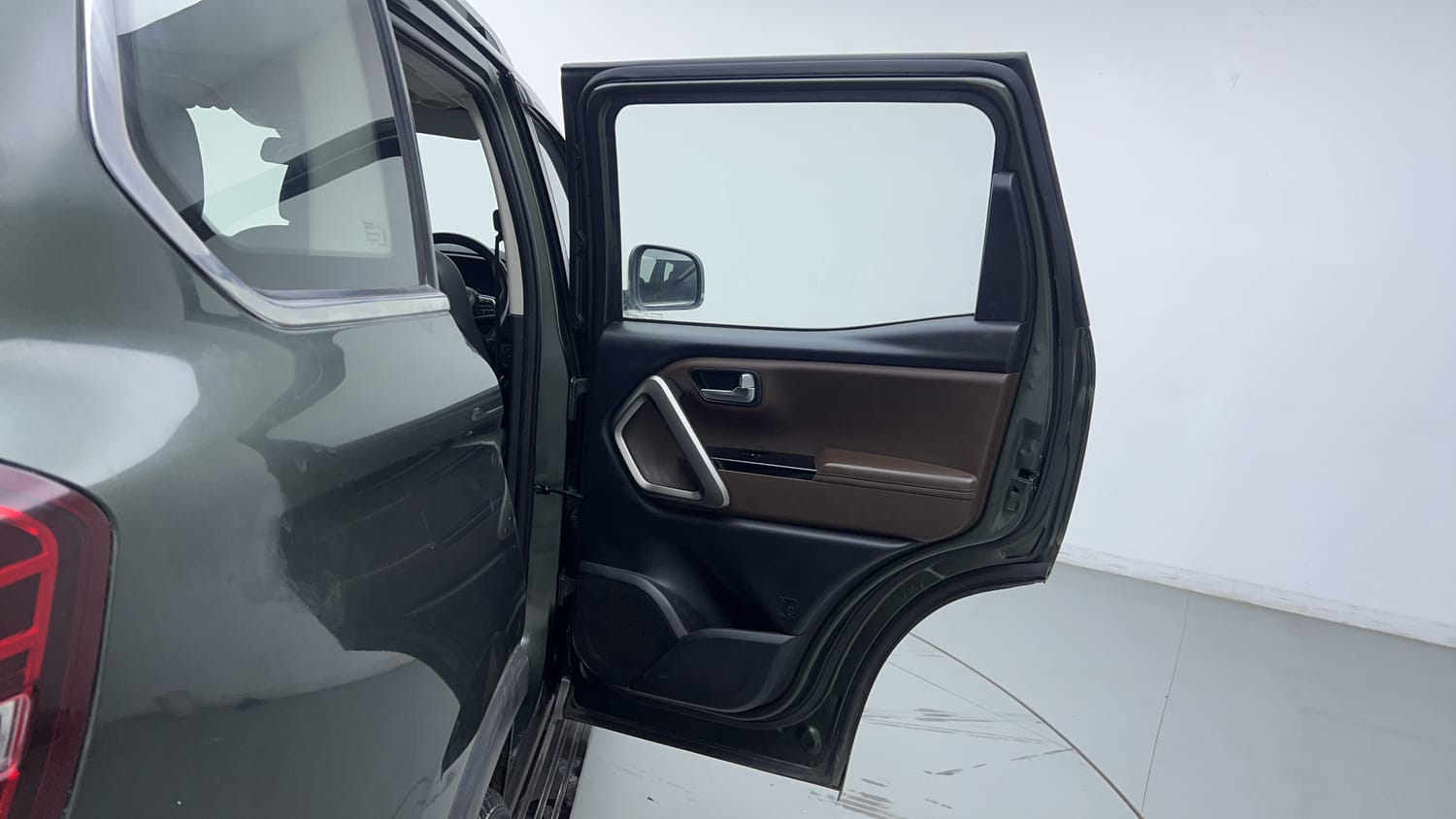 2022 Mahindra Scorpio N Z8 L Diesel AT 2WD 6 STR-20