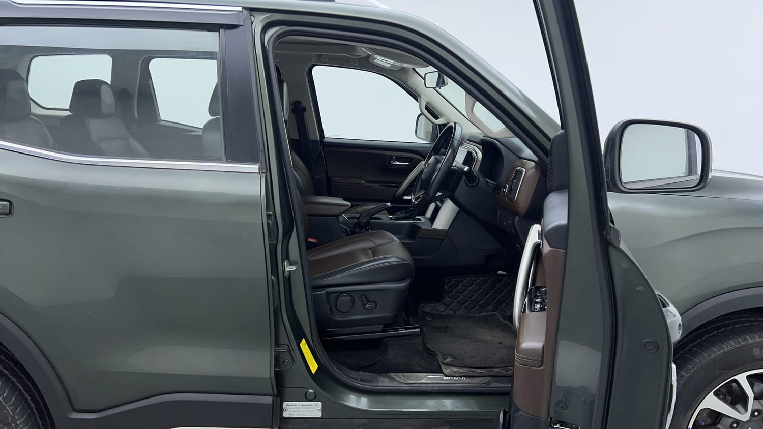 2022 Mahindra Scorpio N Z8 L Diesel AT 2WD 6 STR-17