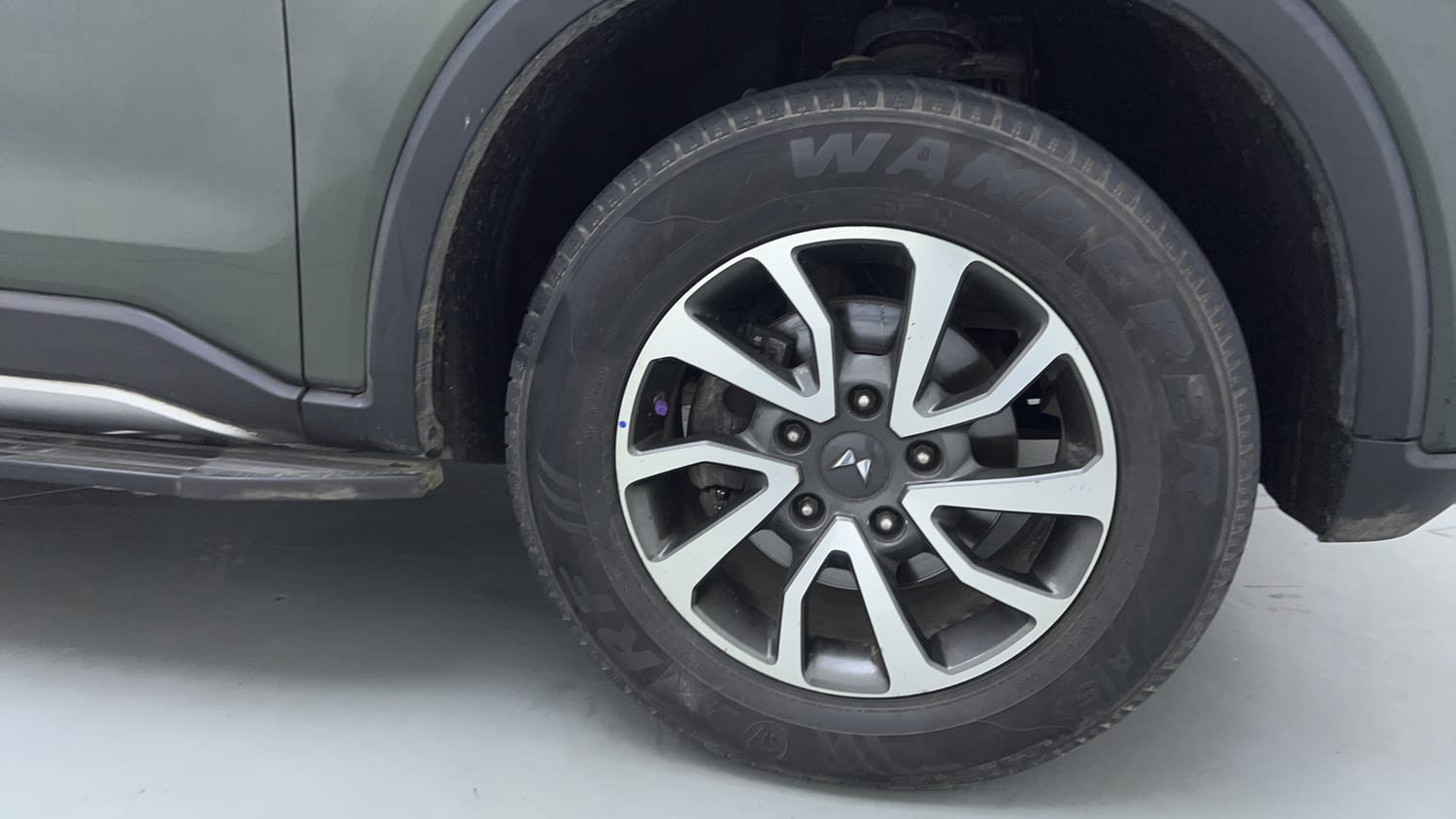 2022 Mahindra Scorpio N Z8 L Diesel AT 2WD 6 STR-33