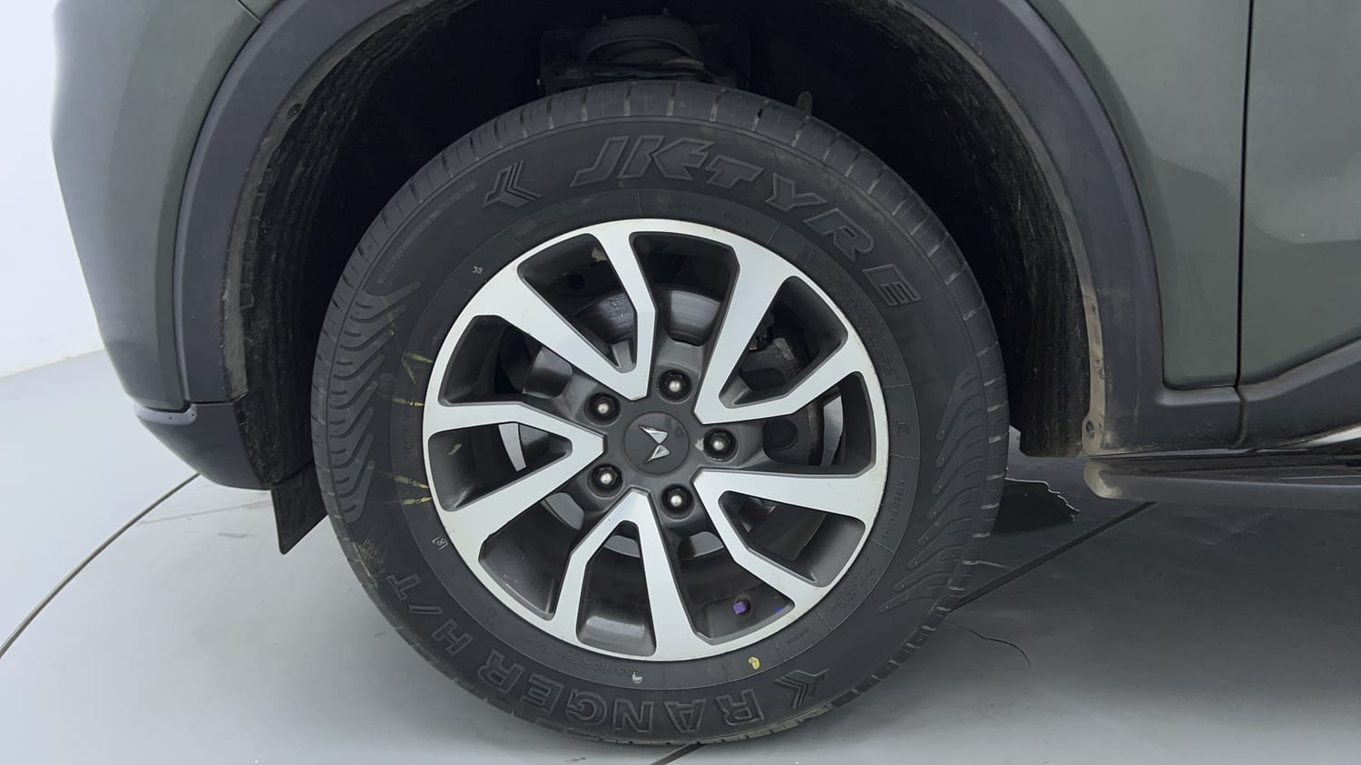 2022 Mahindra Scorpio N Z8 L Diesel AT 2WD 6 STR-35
