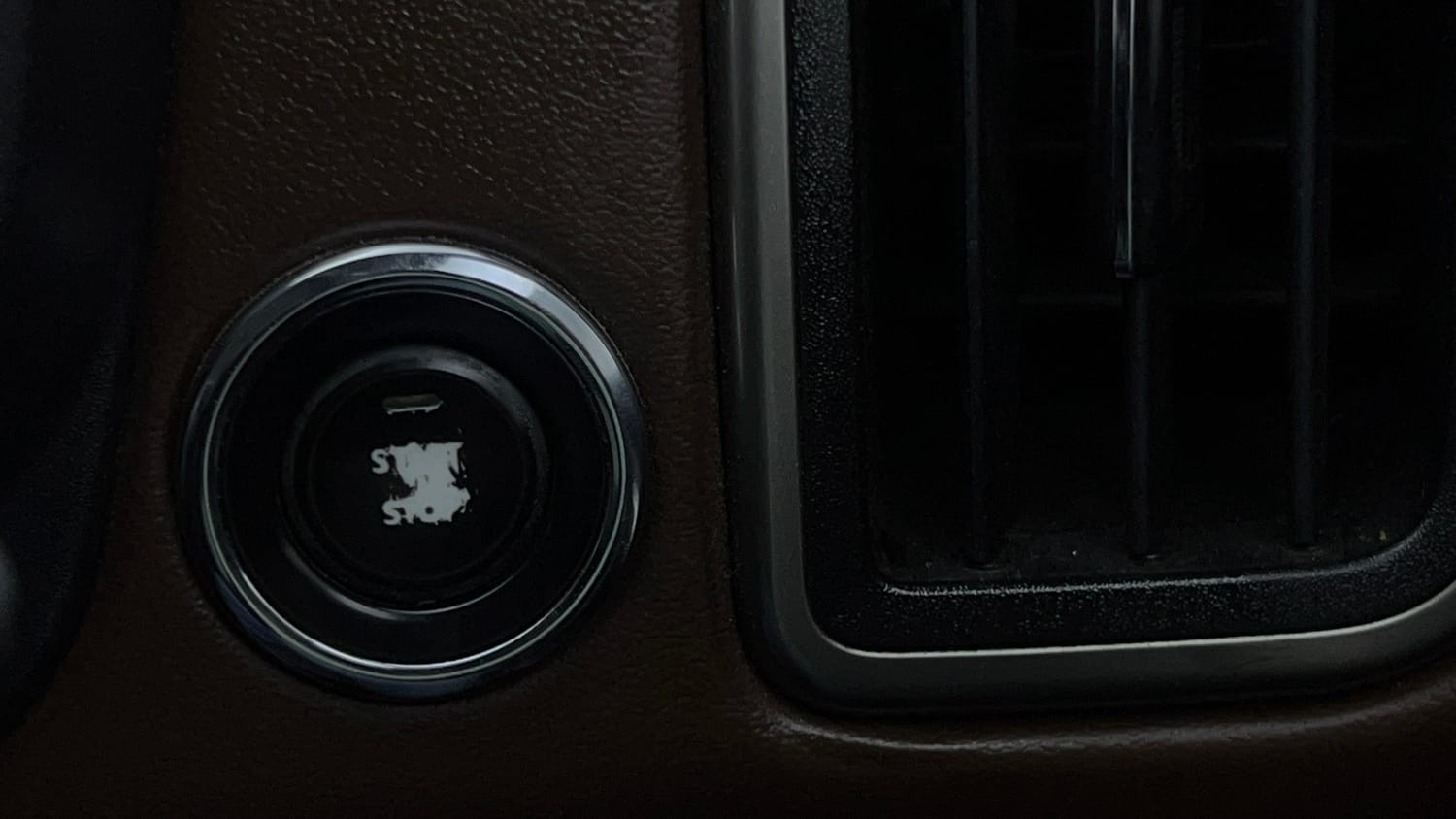 2022 Mahindra Scorpio N Z8 L Diesel AT 2WD 6 STR-43