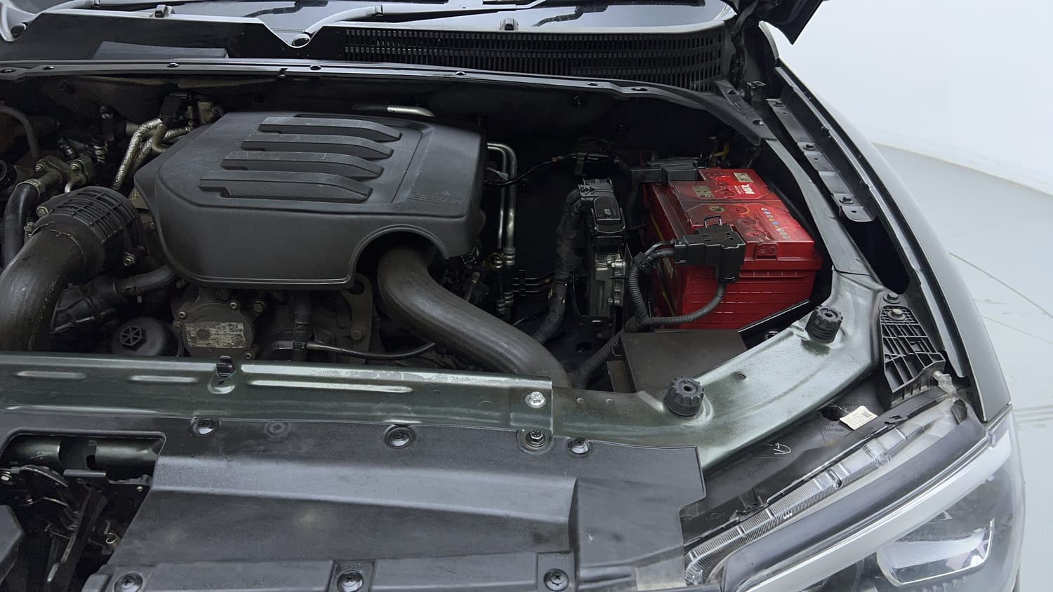 2022 Mahindra Scorpio N Z8 L Diesel AT 2WD 6 STR-29