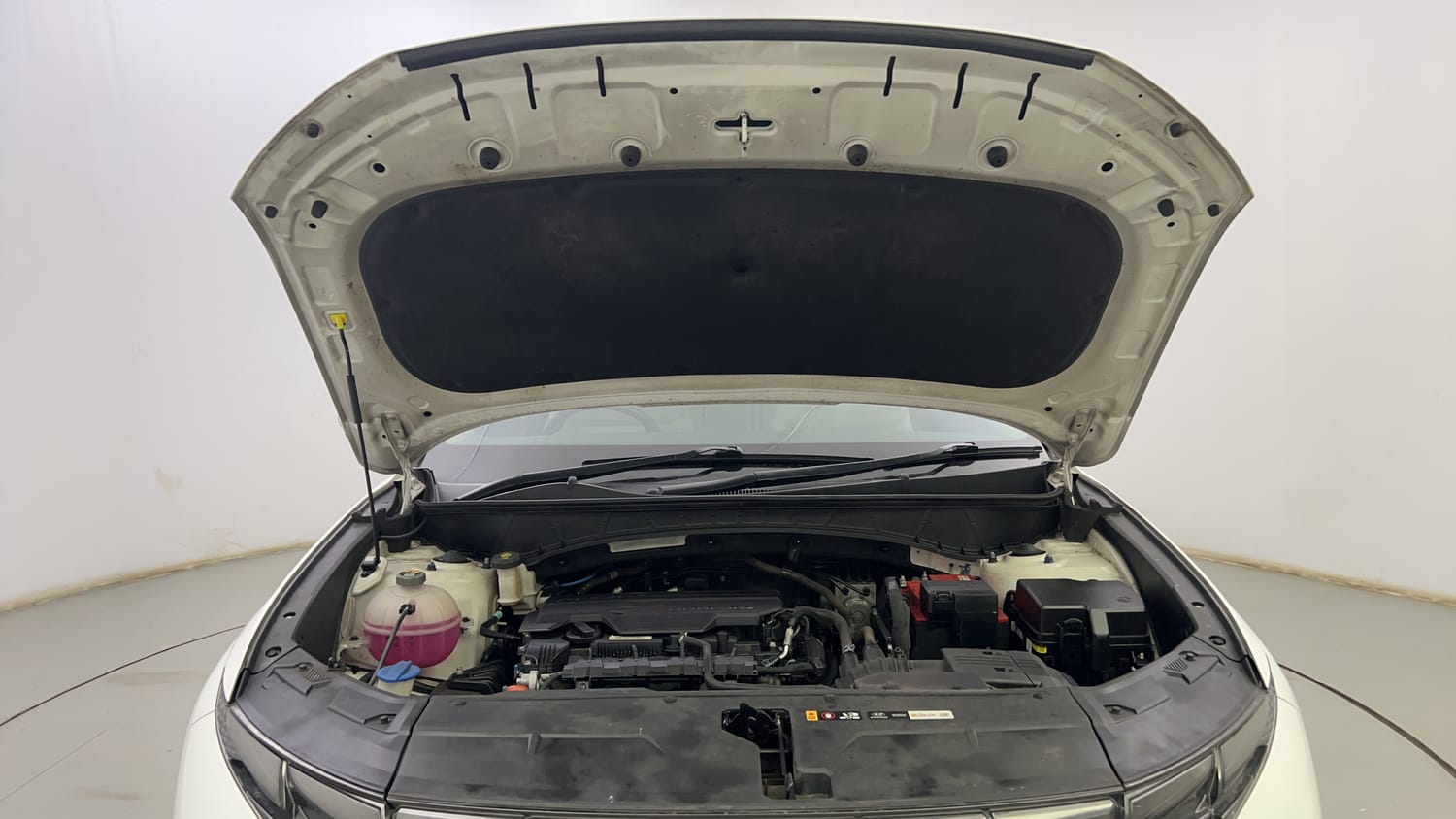 Used 2023 Hyundai Tucson Signature 2.0 AT Petrol Petrol Automatic engine ENGINE & BONNET OPEN FRONT VIEW
