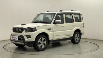 Used 2017 Mahindra Scorpio S6 Plus Intelli-Hybrid Diesel Manual Image