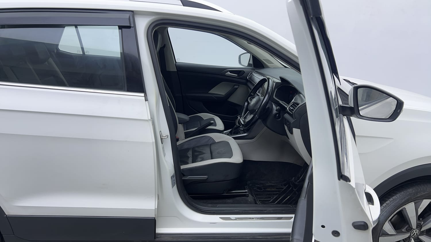 2021 Volkswagen Taigun Topline 1.0 TSI AT-17