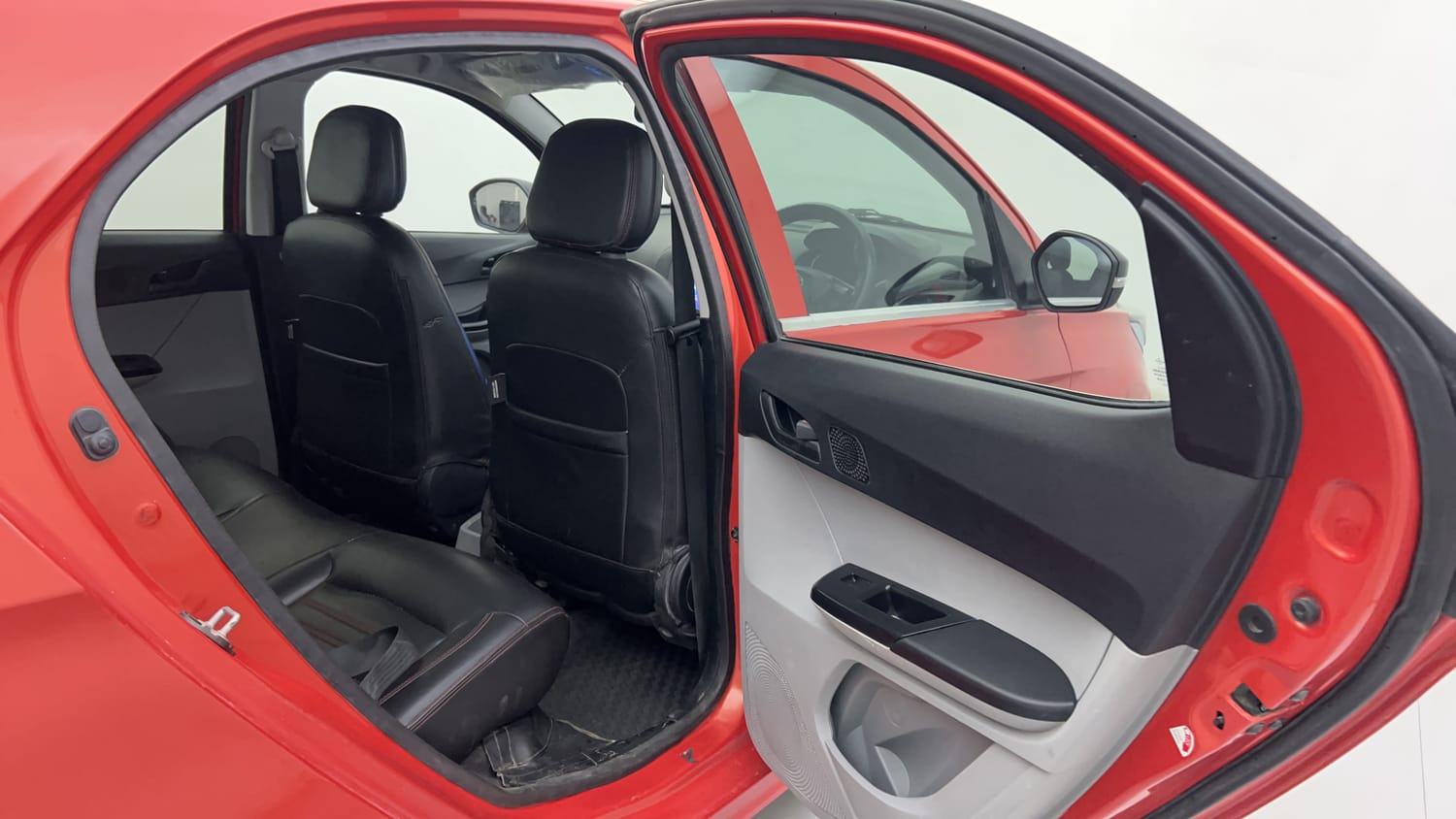 Used 2022 Tata Tiago XT CNG Cng Manual interior RIGHT SIDE REAR DOOR CABIN VIEW