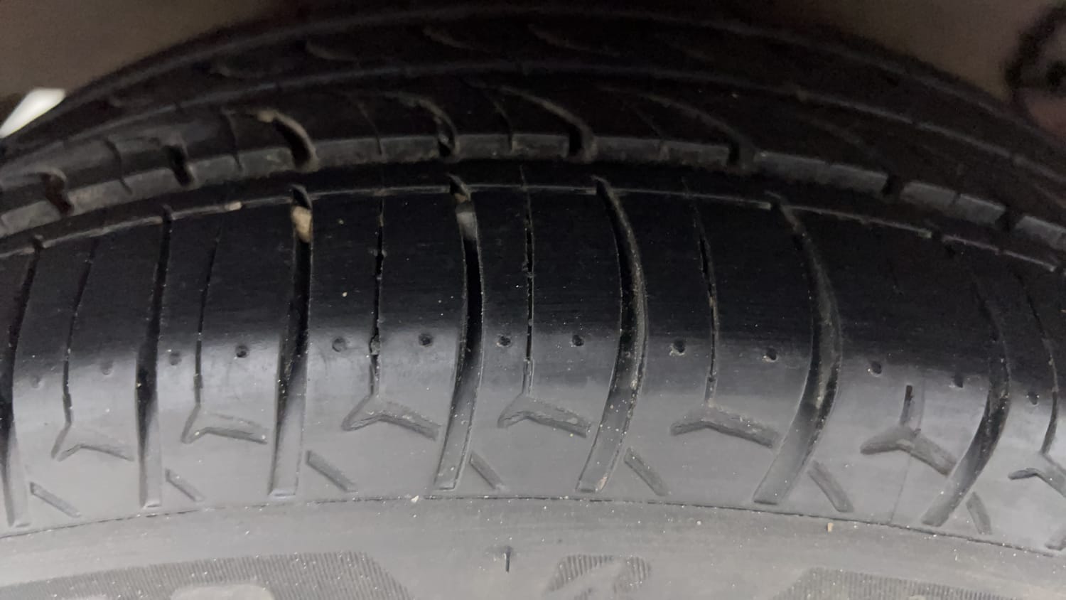 Used 2022 Tata Tiago XT CNG Cng Manual tyres RIGHT REAR TYRE TREAD VIEW