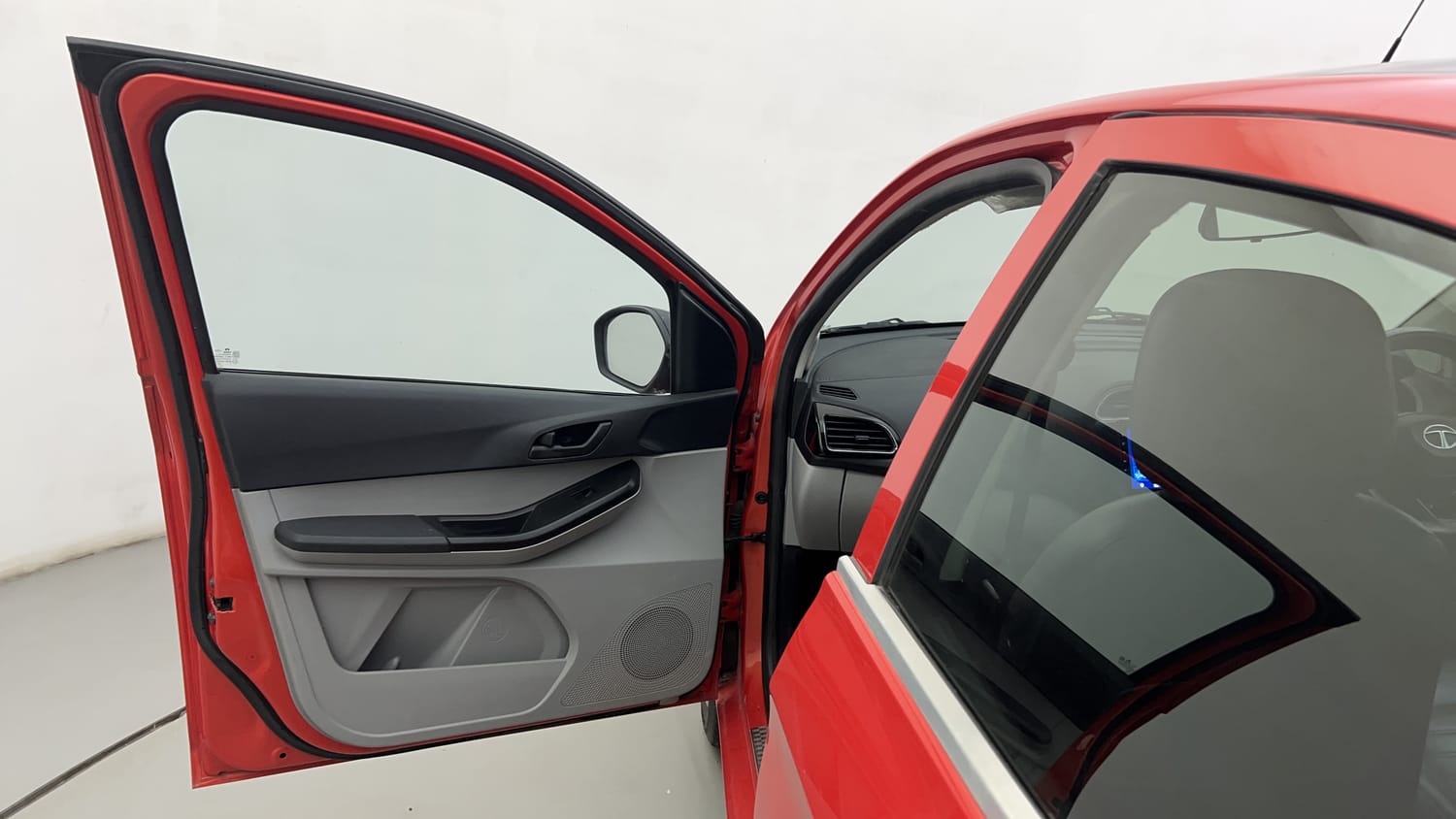 Used 2022 Tata Tiago XT CNG Cng Manual interior LEFT FRONT DOOR OPEN VIEW