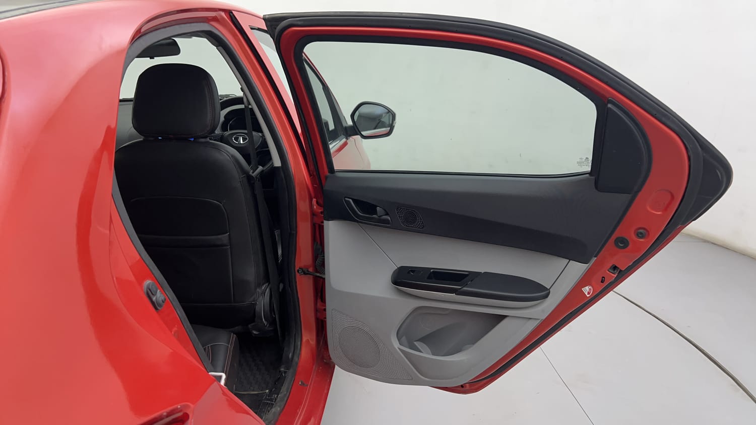 Used 2022 Tata Tiago XT CNG Cng Manual interior RIGHT REAR DOOR OPEN VIEW