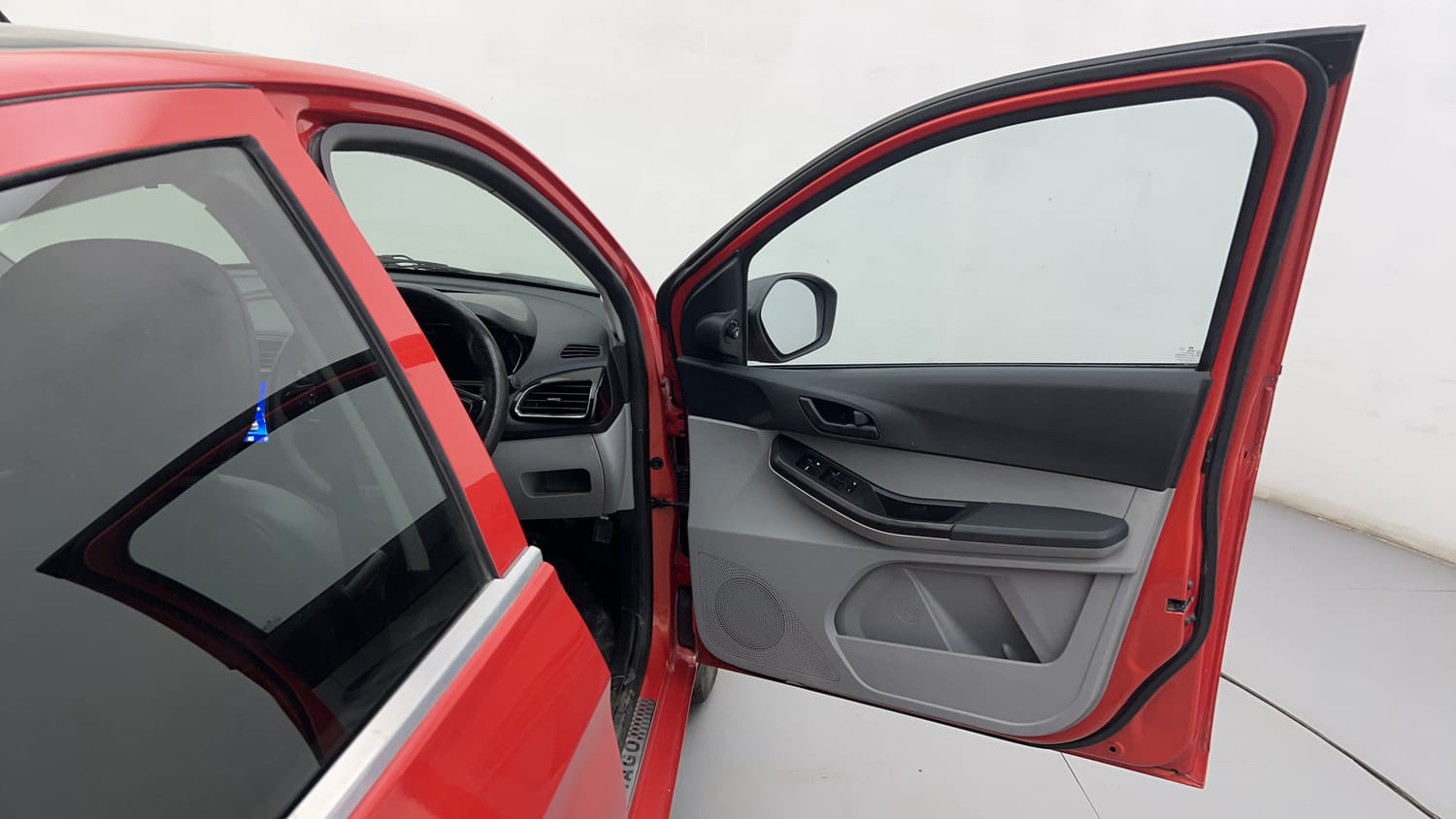 Used 2022 Tata Tiago XT CNG Cng Manual interior RIGHT FRONT DOOR OPEN VIEW