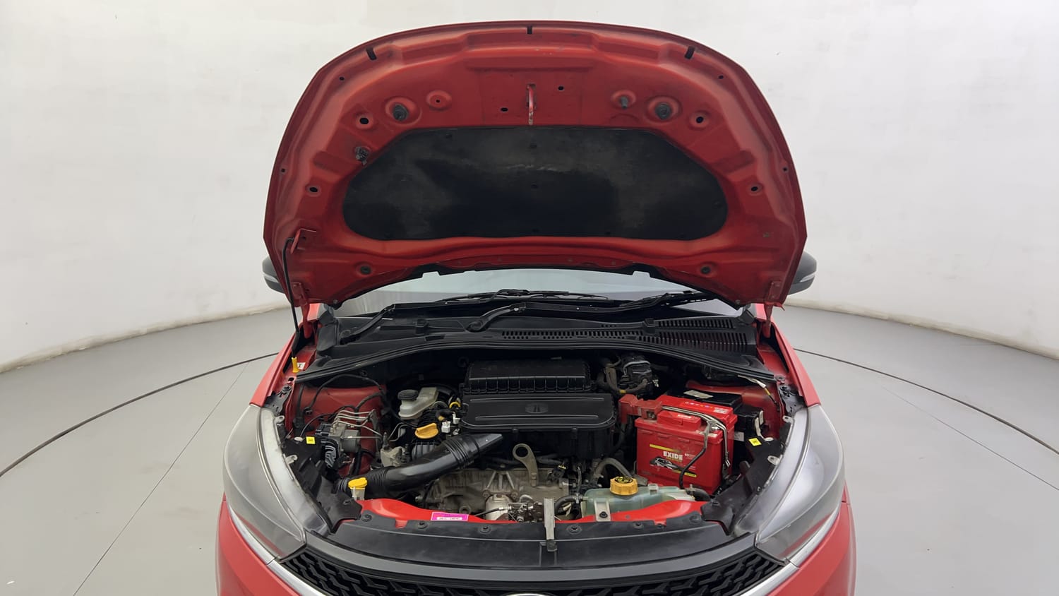 Used 2022 Tata Tiago XT CNG Cng Manual engine ENGINE & BONNET OPEN FRONT VIEW