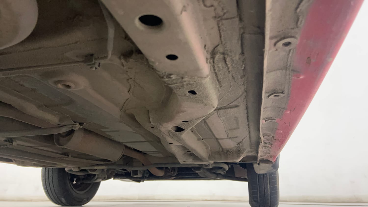 Used 2022 Tata Tiago XT CNG Cng Manual extra REAR RIGHT UNDERBODY VIEW