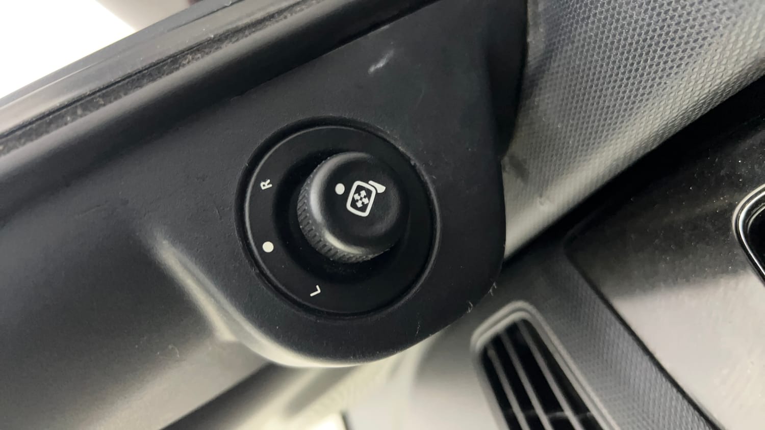 Used 2022 Tata Tiago XT CNG Cng Manual top_features Adjustable ORVM