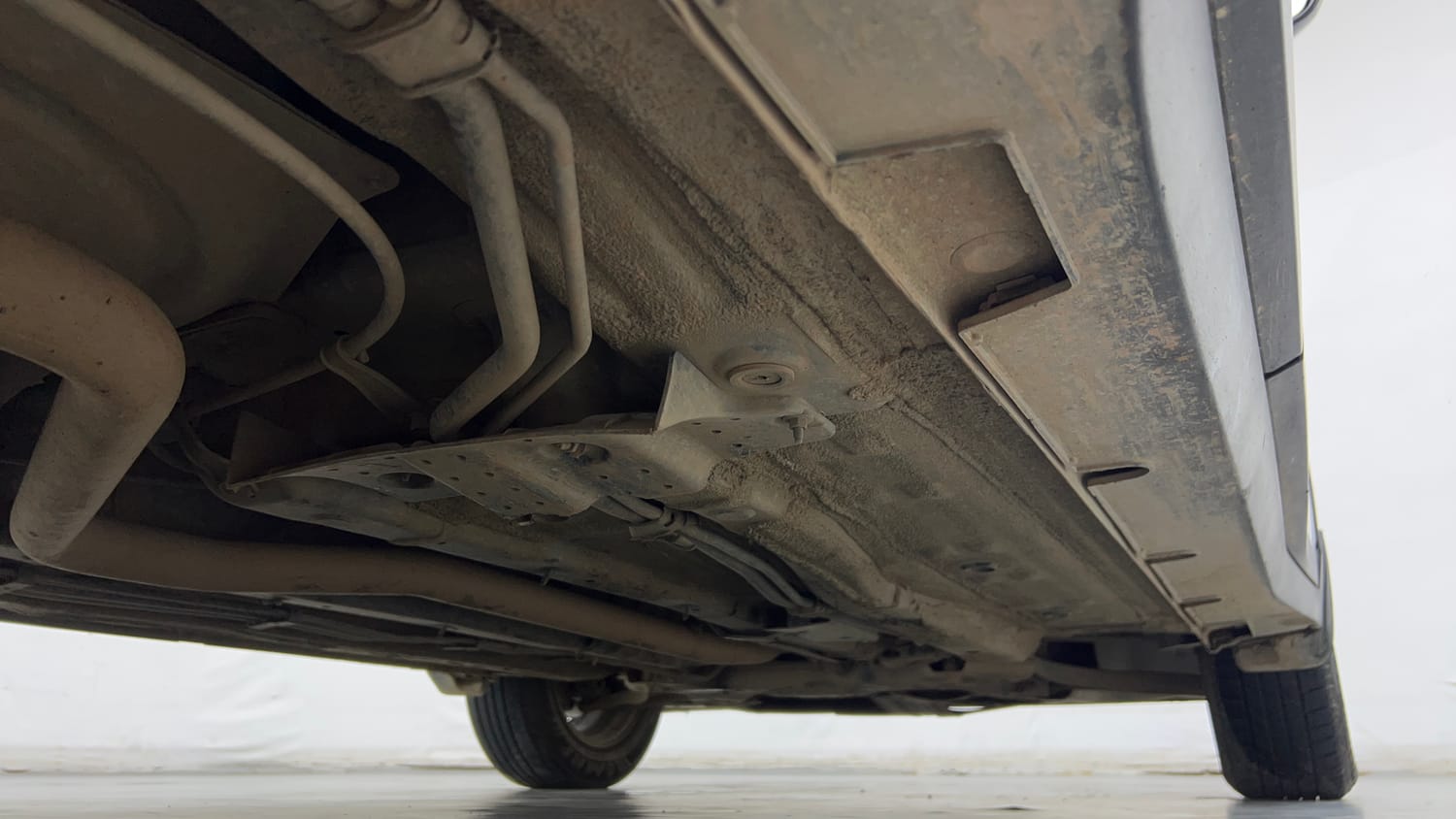Used 2023 Kia Carens Prestige Plus 1.5 Diesel MT 7 STR Diesel Manual extra REAR RIGHT UNDERBODY VIEW