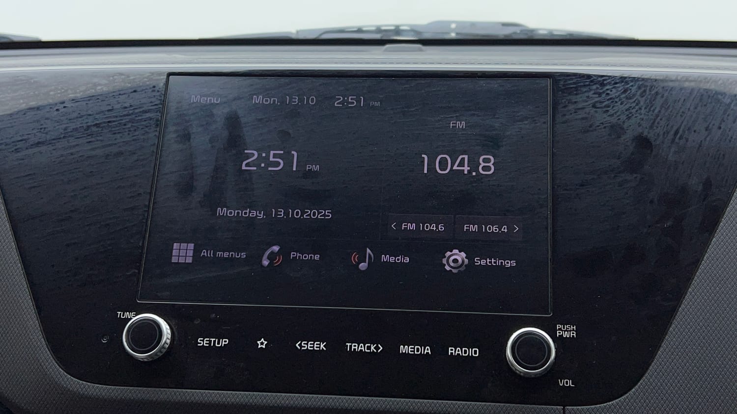 Used 2023 Kia Carens Prestige Plus 1.5 Diesel MT 7 STR Diesel Manual top_features Integrated (in-dash) music system