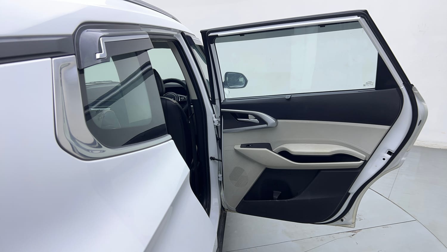 Used 2023 Kia Carens Prestige Plus 1.5 Diesel MT 7 STR Diesel Manual interior RIGHT REAR DOOR OPEN VIEW
