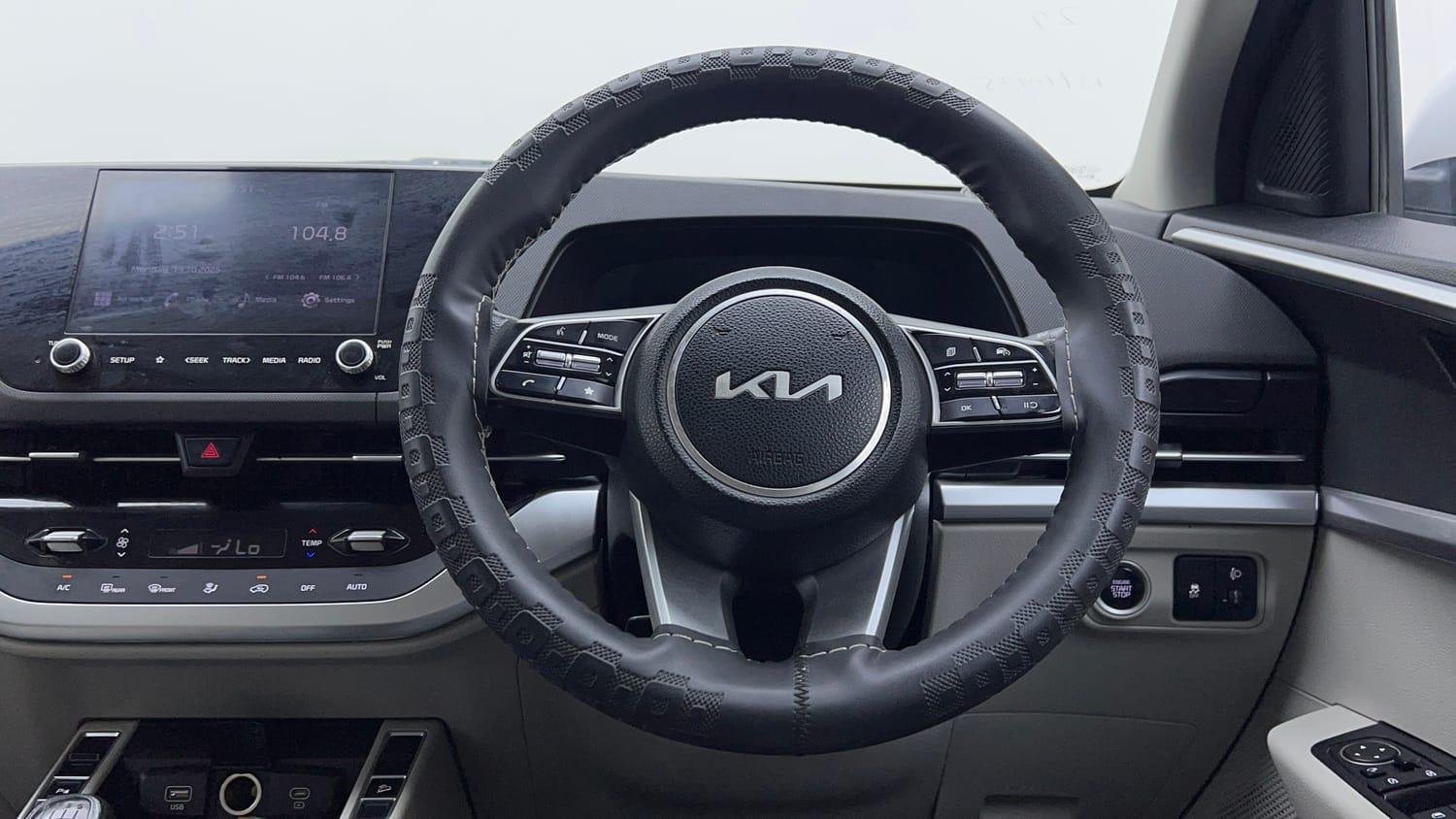 Used 2023 Kia Carens Prestige Plus 1.5 Diesel MT 7 STR Diesel Manual interior STEERING VIEW
