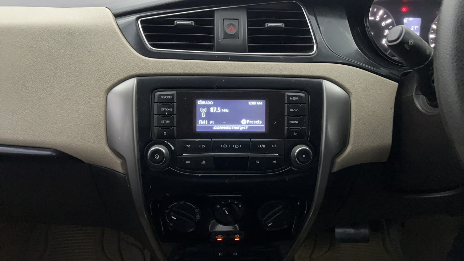 Used 2015 Tata Zest XMA Diesel Diesel Automatic interior MUSIC SYSTEM & AC CONTROL VIEW