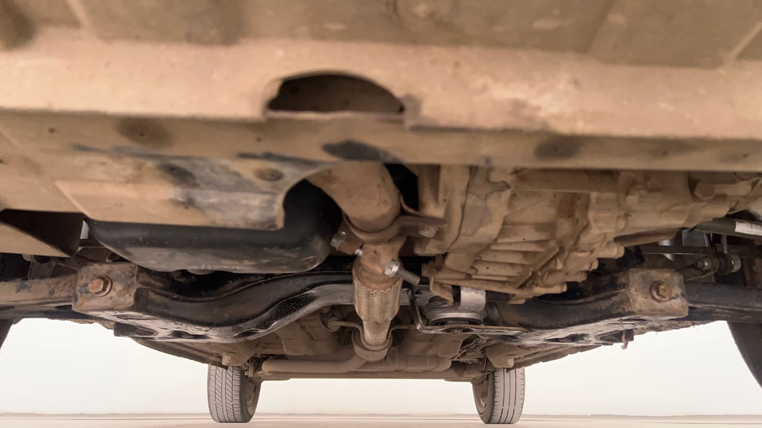 Used 2015 Tata Zest XMA Diesel Diesel Automatic extra FRONT LEFT UNDERBODY VIEW