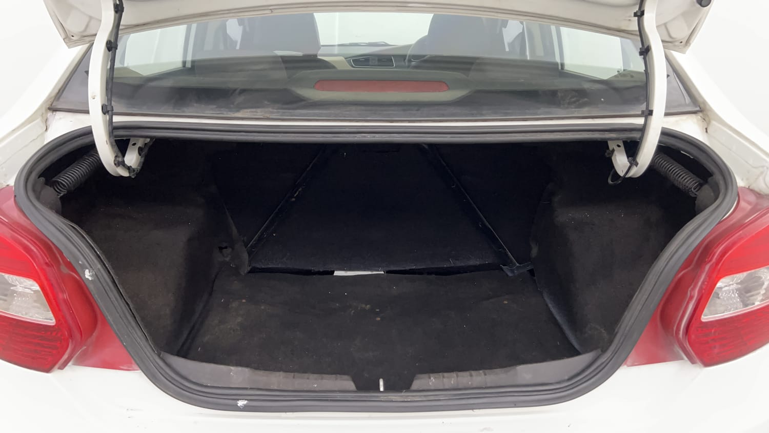Used 2015 Tata Zest XMA Diesel Diesel Automatic interior DICKY INSIDE VIEW