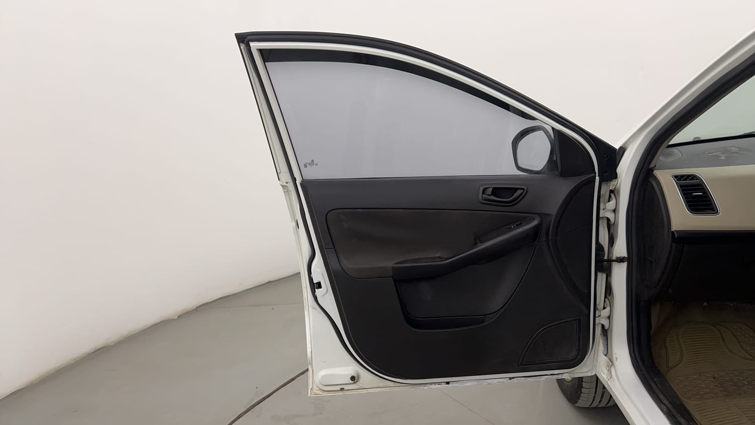 Used 2015 Tata Zest XMA Diesel Diesel Automatic interior LEFT FRONT DOOR OPEN VIEW