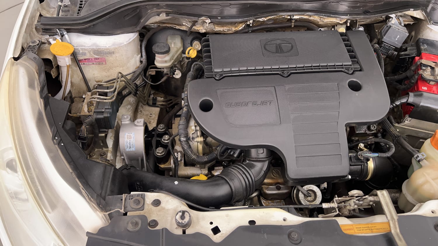 Used 2015 Tata Zest XMA Diesel Diesel Automatic engine ENGINE RIGHT SIDE VIEW