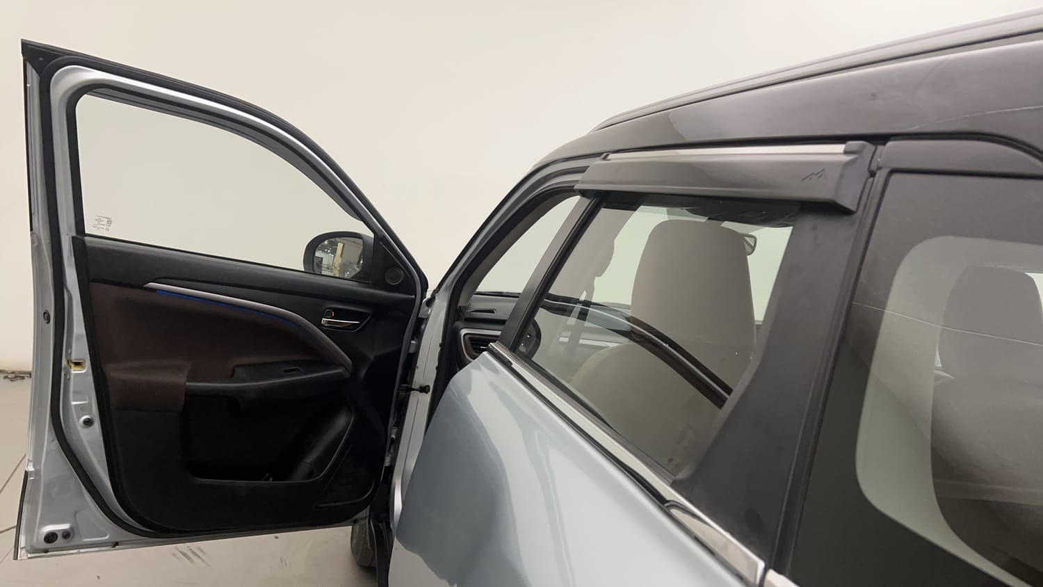 Used 2022 Maruti Suzuki Brezza Zxi Plus Dual Tone Petrol Manual interior LEFT FRONT DOOR OPEN VIEW