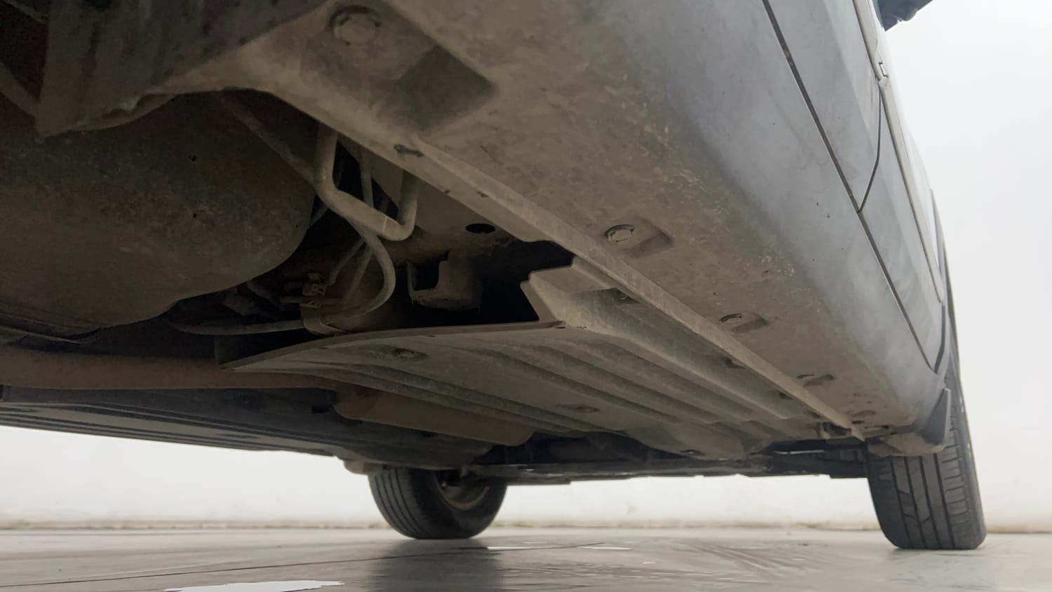 Used 2022 Maruti Suzuki Brezza Zxi Plus Dual Tone Petrol Manual extra REAR RIGHT UNDERBODY VIEW