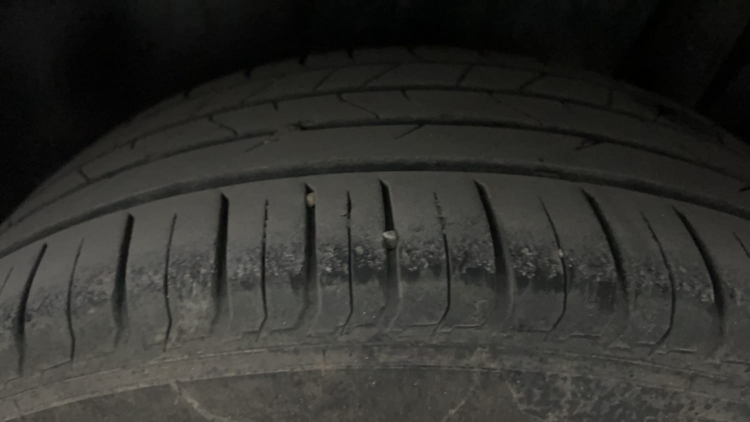 Used 2022 Maruti Suzuki Brezza Zxi Plus Dual Tone Petrol Manual tyres LEFT REAR TYRE TREAD VIEW