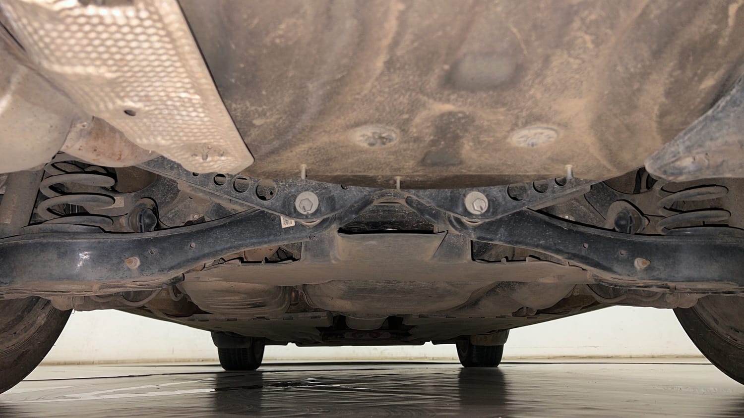 Used 2021 Skoda Octavia L&K 2.0 Petrol Automatic extra REAR UNDERBODY VIEW (TAKEN FROM REAR)