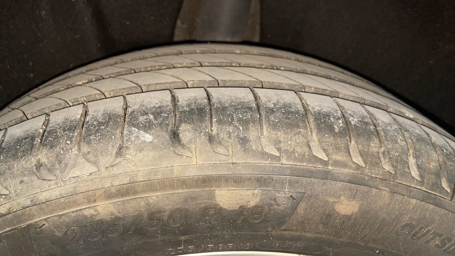 Used 2018 Audi Q3 30 TFSI Premium Petrol Automatic tyres RIGHT REAR TYRE TREAD VIEW