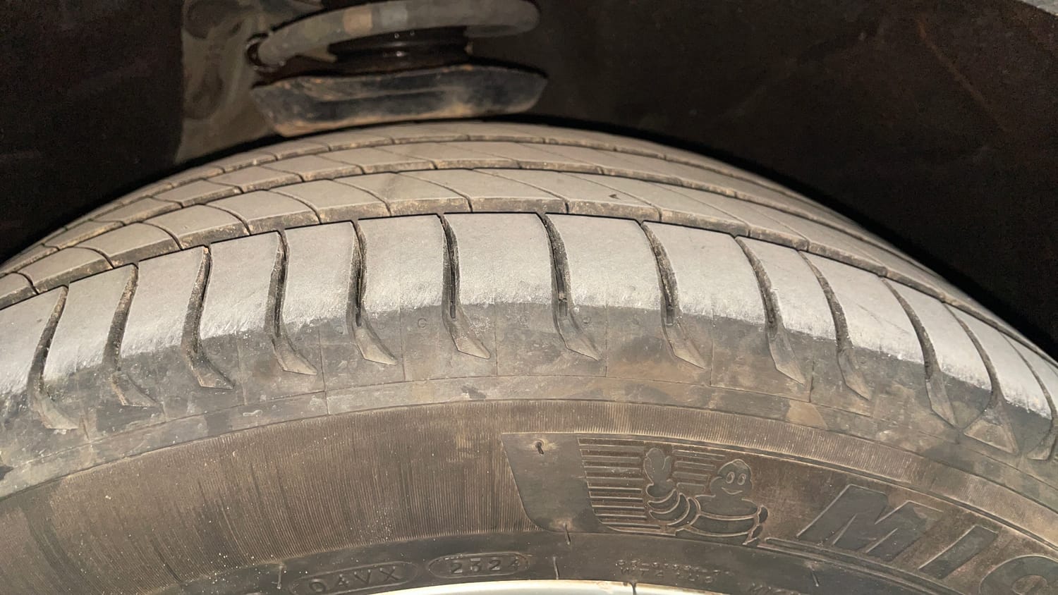 Used 2018 Audi Q3 30 TFSI Premium Petrol Automatic tyres RIGHT FRONT TYRE TREAD VIEW