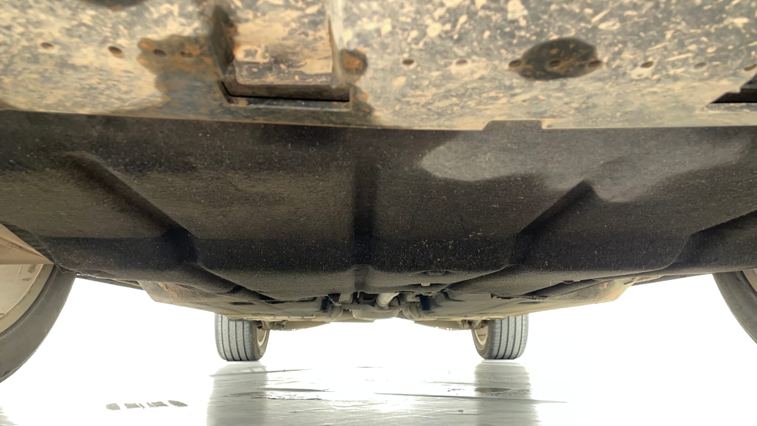 Used 2018 Audi Q3 30 TFSI Premium Petrol Automatic extra FRONT LEFT UNDERBODY VIEW